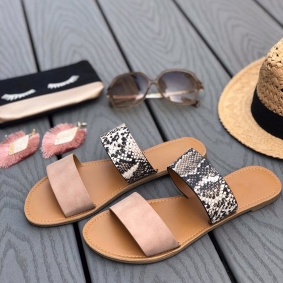 The PURRFECT Flat - SNAKE PRINT - Picture 2 of 6